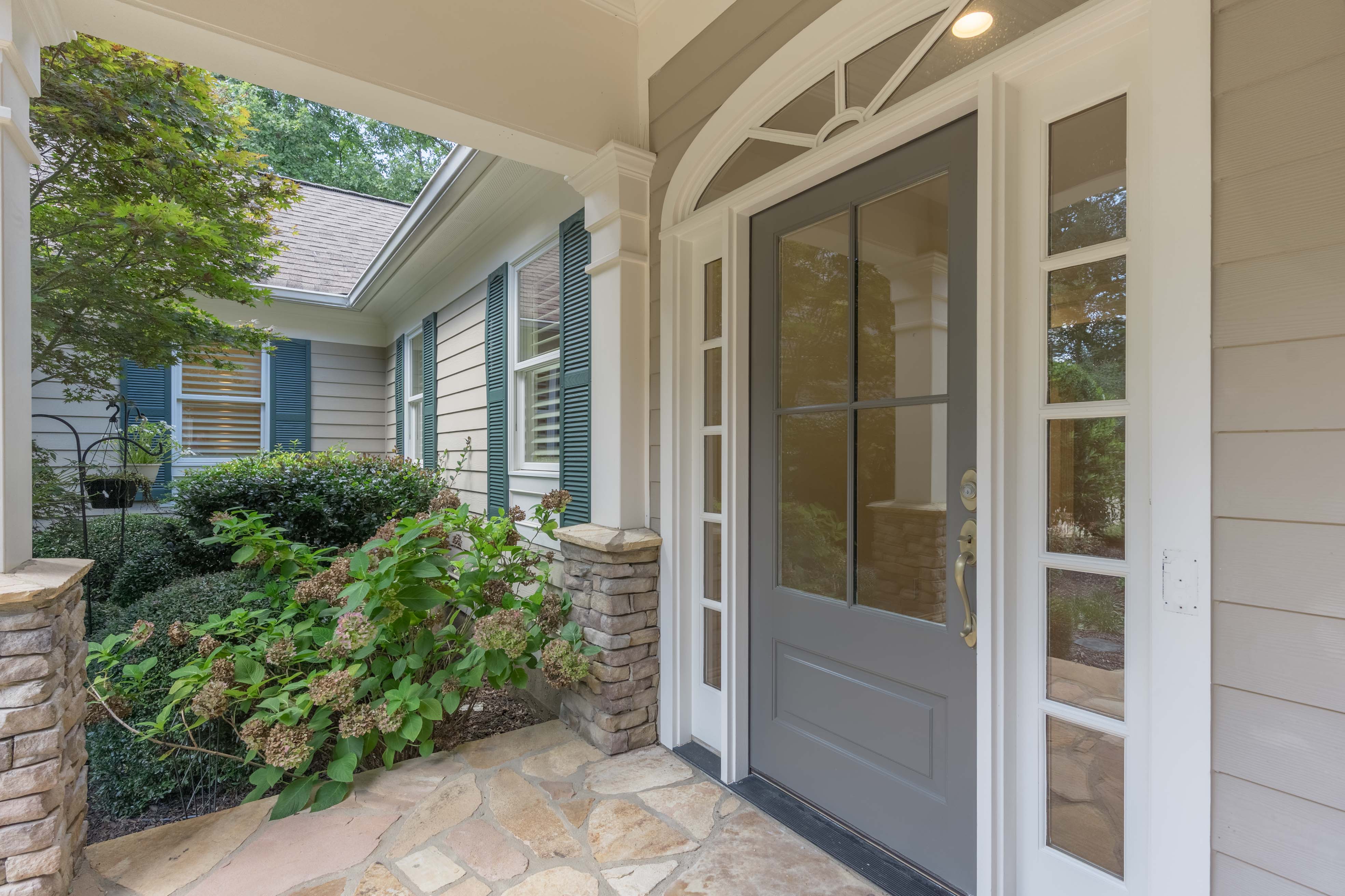 1050 Dejarnet Place image 5